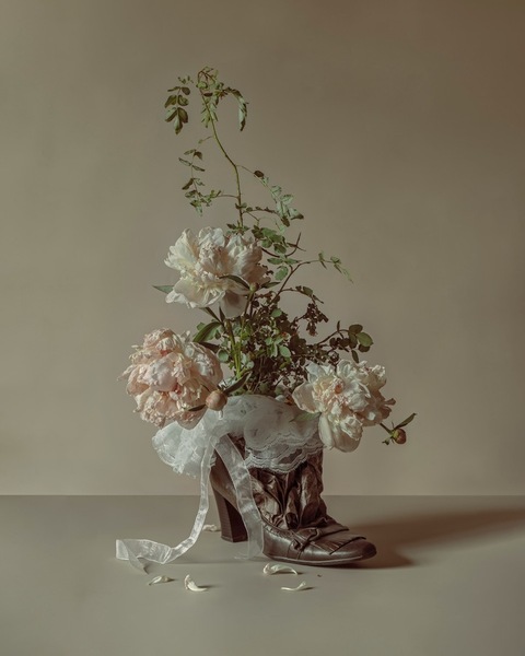 Photograph Albina Bougartchev Decadence on One Eyeland